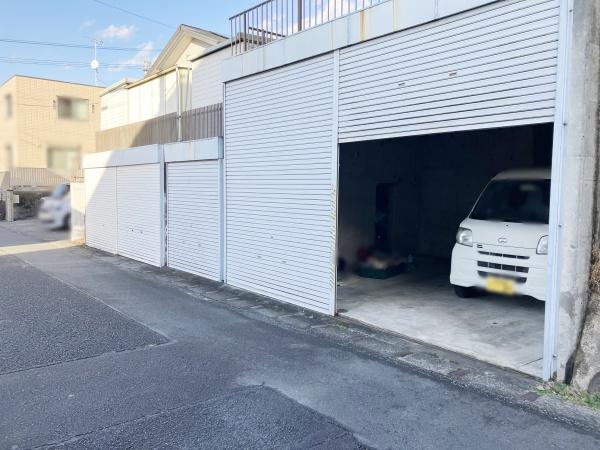 磐田市大久保 大藤団地内 大きな車も無理なく入れるガレージ付き中古住宅 静岡県磐田市大久保 734-114｜1,000万円の中古一戸建て ｜中古住宅や中古物件情報｜センチュリー21中央不動産