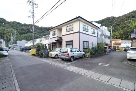 �O�ʓ��H�܂ތ��n�ʐ^ -