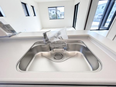 �L�b�`�� �V���N�̗l�q