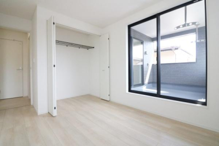 q 2Km5.7
oRj[ɏoł܂