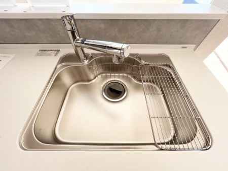 Lb` L߂ɂꂽVN􂢕S̃Xy[XłB
