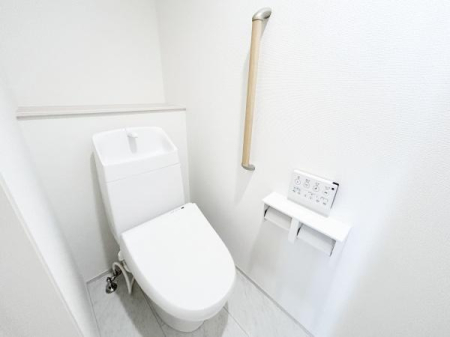 gC ֍t̃gCŁANʂĉKɂpł܂B