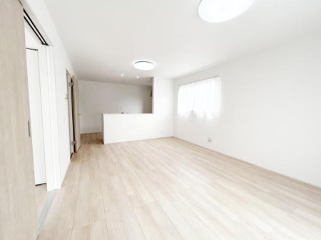 rO ƍ̌ɂLDKIƑ݂Ȃ肭낰܂
