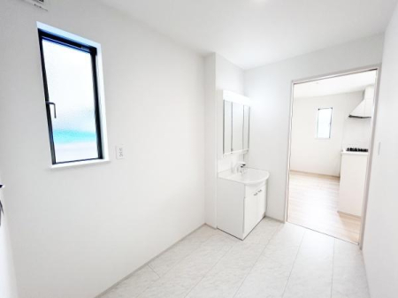 ʑEʏ 邢ʎgxx𐮂肷̂ɏ\ȃXy[X܂I