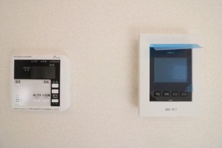 ̑ j^[tC^[zAqS̖hƐݔł