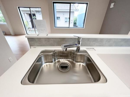 Lb` L߂ɂꂽVN􂢕S̃Xy[XłB