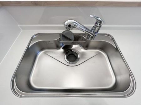 Lb` L߂ɂꂽVN􂢕S̃Xy[XłB
