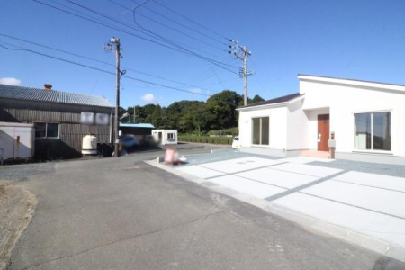 OʓH܂ތnʐ^ OʓH̗lqI