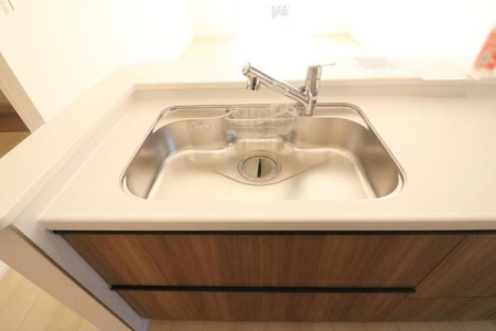 Lb` L߂ɂꂽVN􂢕S̃Xy[XłB
