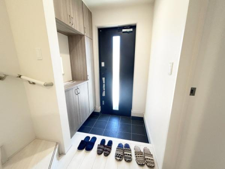  ql}̂ɂƒȂł͕͋Co錺ւ̍B
[Ȉɂ͎ʐ^⏬邱Ƃo܂APēuĂACûɏ\ȃXy[Xc܂