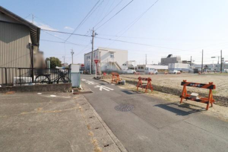 �O�ʓ��H�܂ތ��n�ʐ^ -