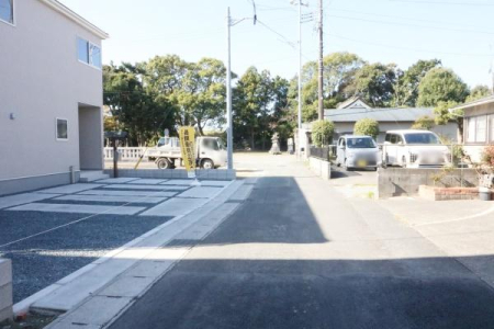 OʓH܂ތnʐ^ ̑OʓH̗lqI