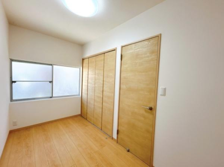 �m�� �e�m���Ɏ��[��݂��Ă��܂��B�ʓr���[�Ƌ��u���K�v�����Ⴂ���߁A���Z��Ԃ�L�����p�\�B���Ƒ����ꂼ��l�̉ו��������ŊǗ��ł��܂��B

