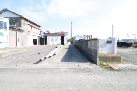 ���̑����n �O�ʓ��H����~�n�ւ̐i���H�̗l�q