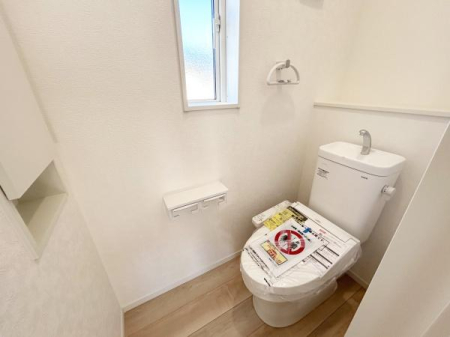 gC eKɂ̂Œ݂̍ԂSłˁ薾邭ACob`ł
