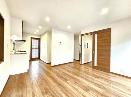 rO rOƃ_CjOLb`ꂽԎ恙
X^CɃnAqƎ◿CɂołB