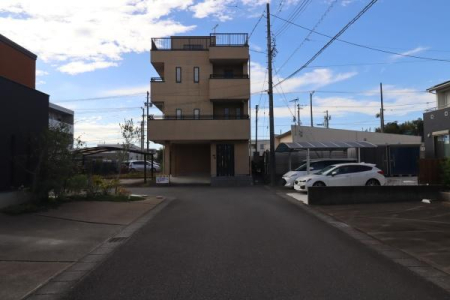 OʓH܂ތnʐ^ OʓH͕6I