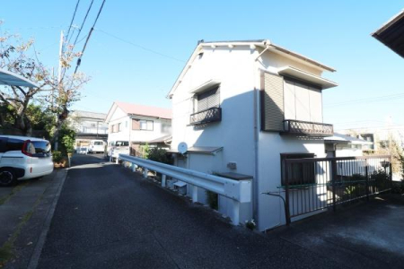 �O�ʓ��H�܂ތ��n�ʐ^ -