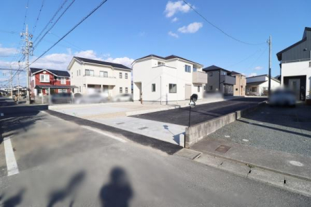 �O�ʓ��H�܂ތ��n�ʐ^ -