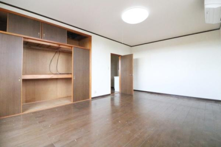 �m�� 2�K�m��11.5���̗l�q
�N���[�[�b�g�t����