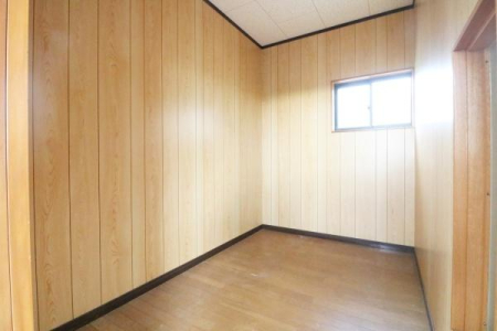 ���[ 2�K�m��7.5���ɂ���E�H�[�N�C���N���[�[�b�g�̗l�q