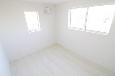 �m�� �S�n�悢���R���ɕ�܂��m���B
���C�ɓ���̃C���e���A�Ɉ͂܂�Ȃ���A�������ƃv���C�x�[�g�Ȏ��Ԃ����y���݂��������܂��B
