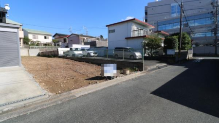 �O�ʓ��H�܂ތ��n�ʐ^ �O��