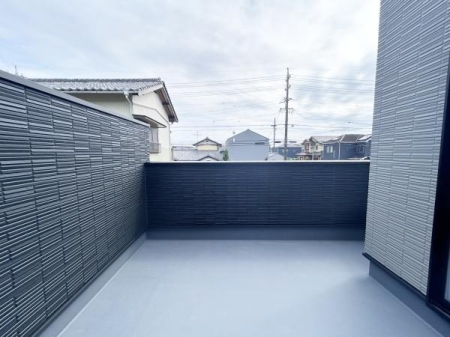 �o���R�j�[ �L���E��������΂�����ȃo���R�j�[�I
���󕨂͂������A�z�c��V�[�c�������X�y�[�X���\���ɂ���܂��B