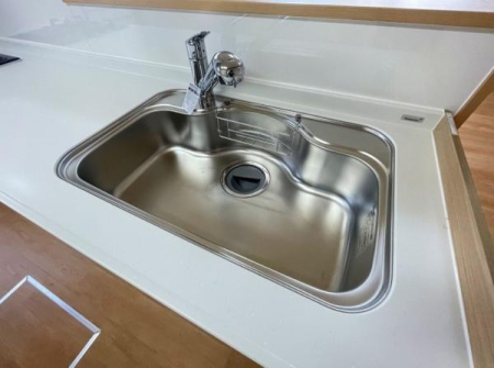 Lb` L߂ɂꂽVN􂢕S̃Xy[XłB
