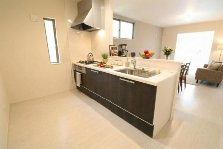 �L�b�`�� ��AI�ɂ��Ƌ�z�u�C���[�W�ł�