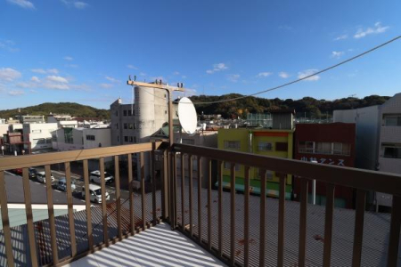 �o���R�j�[ -