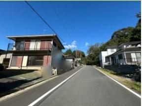 OʓH܂ތnʐ^ 쑤̑OʓH̗lq