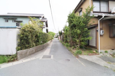 �O�ʓ��H�܂ތ��n�ʐ^ ���n�k�����瓌�����H�������l�q