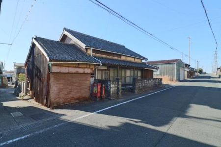 �O�ʓ��H�܂ތ��n�ʐ^ -