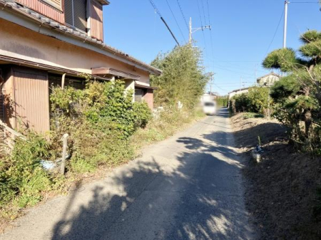 �O�ʓ��H�܂ތ��n�ʐ^ �O�ʓ��H�̗l�q�ł��B