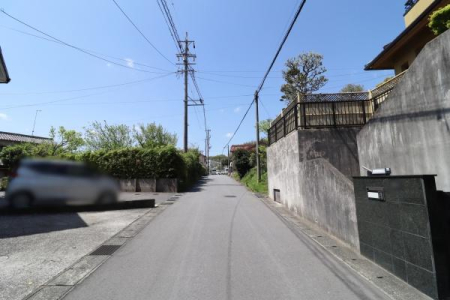 �O�ʓ��H�܂ތ��n�ʐ^ -