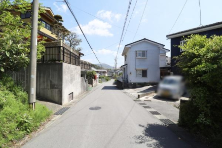 �O�ʓ��H�܂ތ��n�ʐ^ -