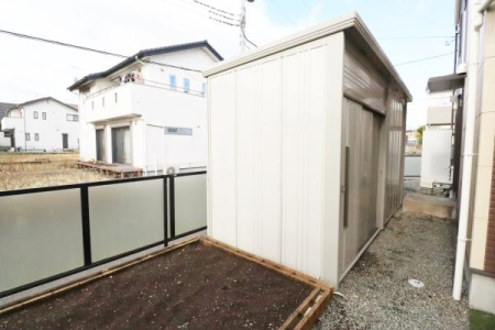 ���[ �K���[�W�t�q�ɈȊO�ɑ傫���q�ɂ��Q�t���Ă���׎��[�ɂ͍���܂���I