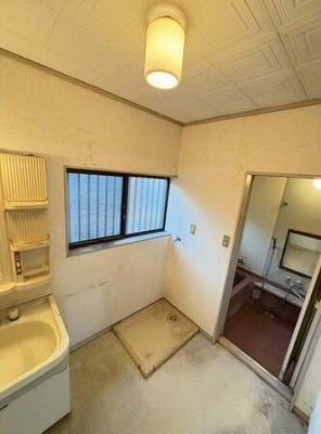 ���ʑ�E���ʏ� ���ʏ��̗l�q