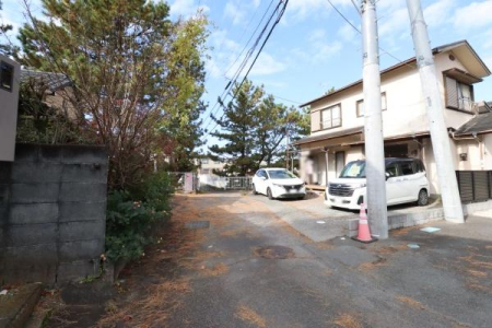 �O�ʓ��H�܂ތ��n�ʐ^ -