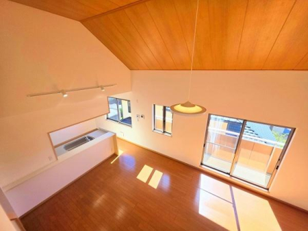 ���r���O �V�䂪�����A�J�������������郊�r���O�ł��I