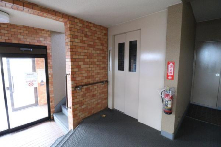 �G���g�����X -