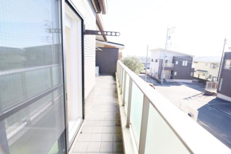 �o���R�j�[ -