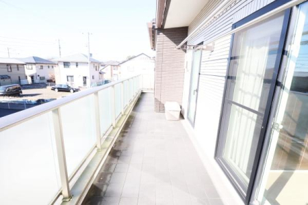 �o���R�j�[ -