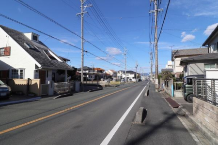 �O�ʓ��H�܂ތ��n�ʐ^ -