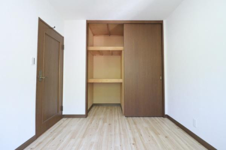 �m�� 2�K��4���̗m���B���t�H�[�������I���ꂢ�ł��B