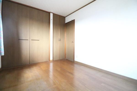 �m�� 2�K�m��6���̗l�q
�N���[�[�b�g�Ǝ��[�t��