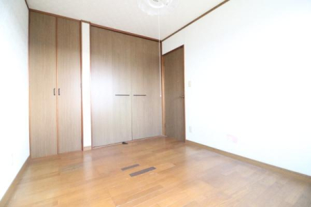 �m�� 2�K�k���̗m��6���̗l�q
�N���[�[�b�g�Ǝ��[�t��