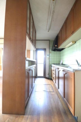 �L�b�`�� �ʊp�x����̃L�b�`���̗l�q