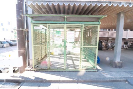 ���̑����p�� �S�~�X�e�[�V�����̗l�q